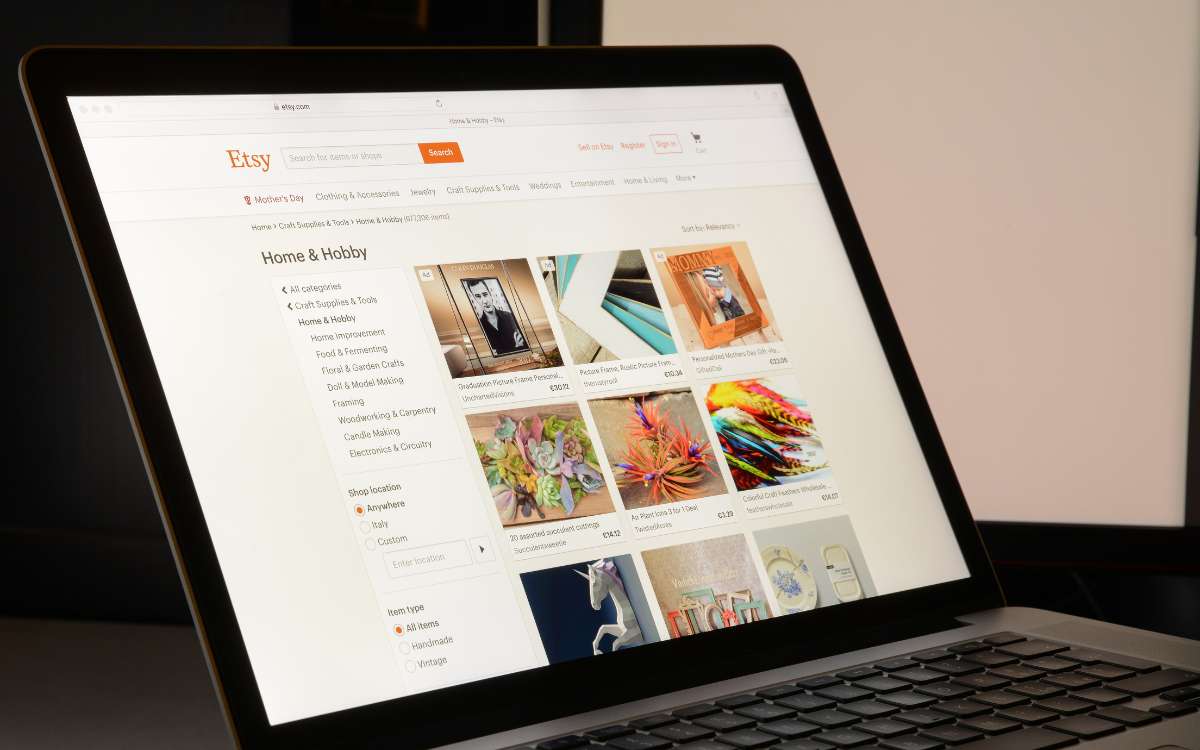 How to Earn Passive Income on Etsy With Digital Downloads 